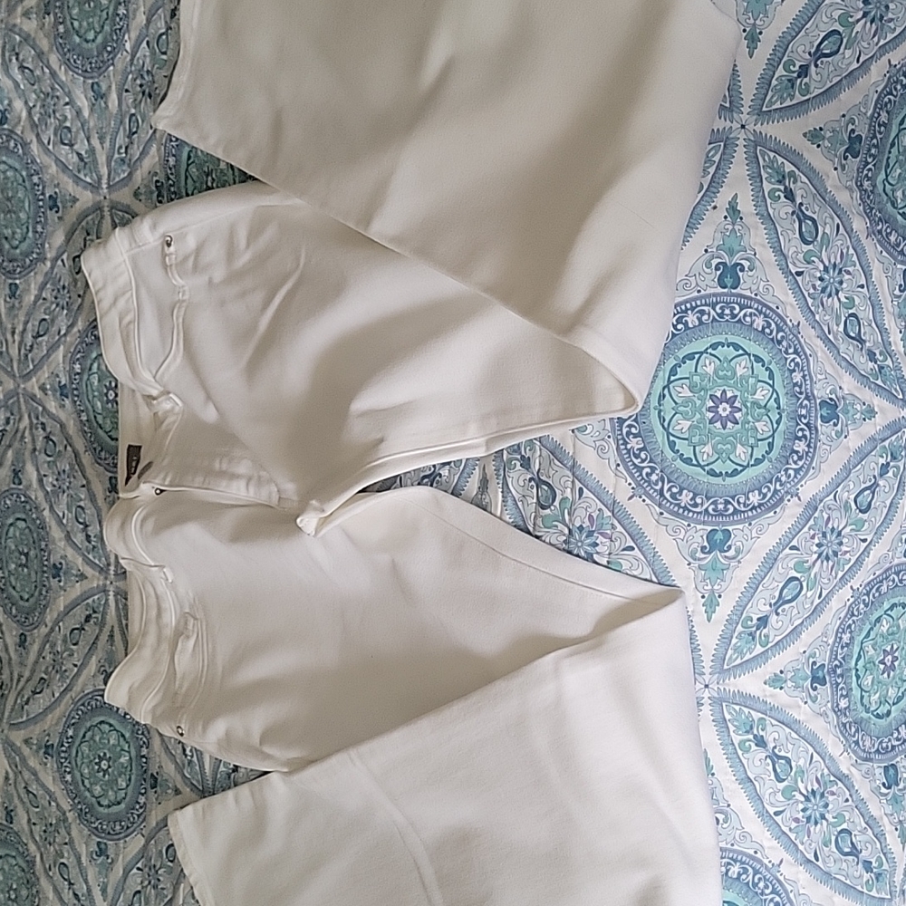 DL1961 Size 30 Bootcut Jeans - Milk